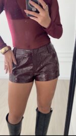 Short vinil julha - Imagem 3